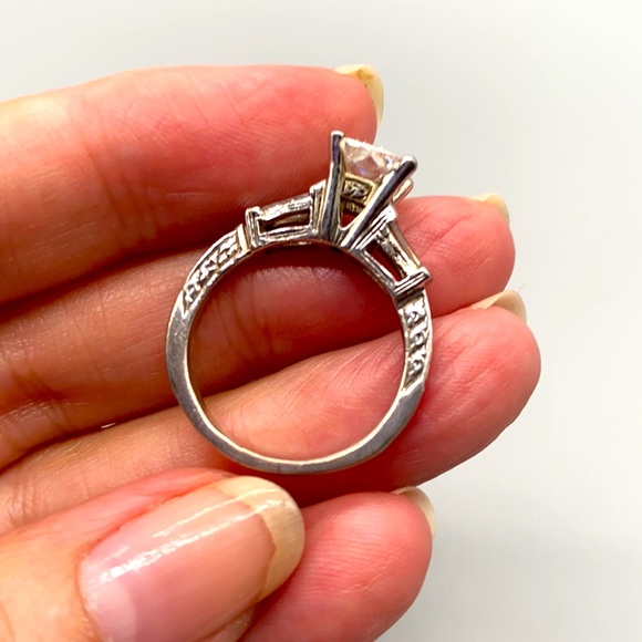 Beautiful sterling silver vintage Art Deco style ring in size 8.5 💕 - Picture 2 of 8